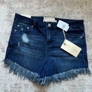 Women’s Jean Short